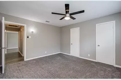 9410 Highmeadow Drive, Houston, TX 77063 - Photo 21