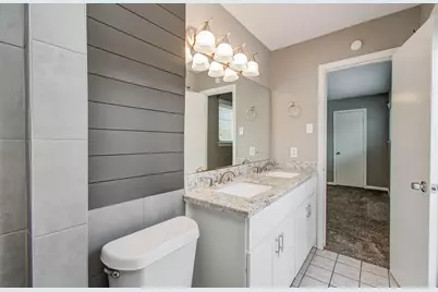 9410 Highmeadow Drive, Houston, TX 77063 - Photo 23