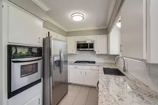 9410 Highmeadow Dr, Houston, TX 77063 - Photo 15