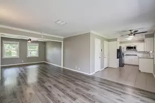 9410 Highmeadow Dr, Houston, TX 77063 - Photo 11