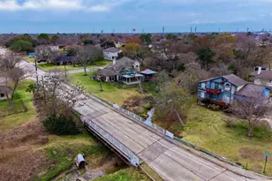 527 S Ohio Ave, La Porte, TX 77571 - Photo 7