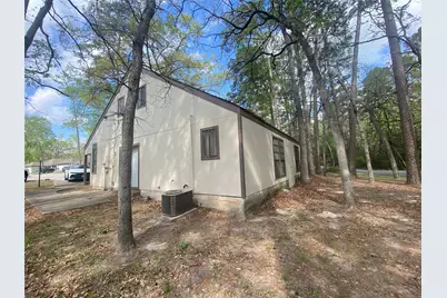 24605 Pools Creek E, Huntsville, TX 77320 - Photo 9