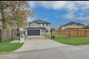 3131 Chaffin St, Houston, TX 77087 - Photo 1