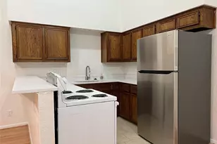 2305 55th St, Galveston, TX 77551 - Photo 3