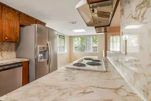 1998 Lake Creek Dr, Houston, TX 77339 - Photo 31