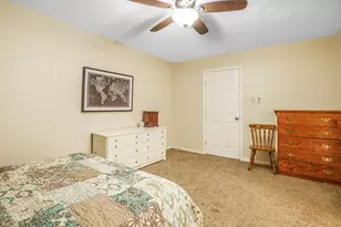 1998 Lake Creek Dr, Houston, TX 77339 - Photo 13