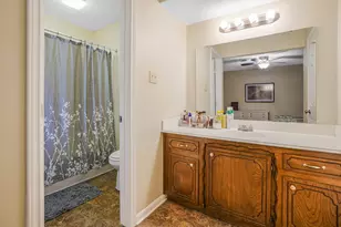 1998 Lake Creek Dr, Houston, TX 77339 - Photo 15