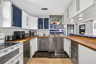 906 91st St, Galveston, TX 77554 - Photo 19