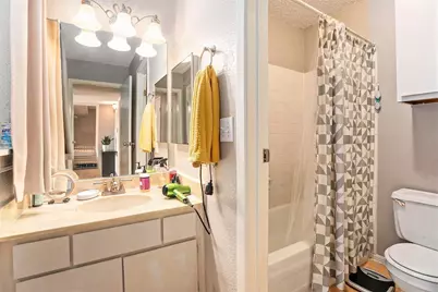 1500 Bay Area Boulevard #424, Houston, TX 77058 - Photo 13