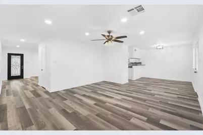 5127 W Bellfort Avenue, Houston, TX 77035 - Photo 7