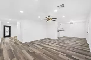5127 W Bellfort Ave, Houston, TX 77035 - Photo 7
