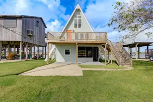 239 Redfish Dr, Freeport, TX 77541 - Photo 3
