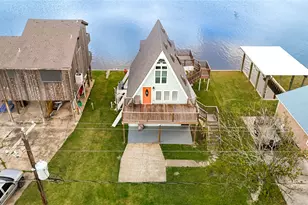 239 Redfish Dr, Freeport, TX 77541 - Photo 29