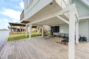 239 Redfish Dr, Freeport, TX 77541 - Photo 25