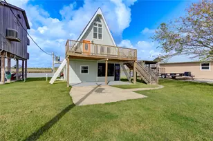 239 Redfish Dr, Freeport, TX 77541 - Photo 5