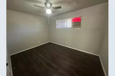 3811 Cornell Street #B, Houston, TX 77022 - Photo 7