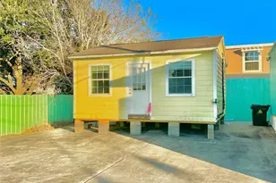 927 27th St, Dickinson, TX 77539 - Photo 31