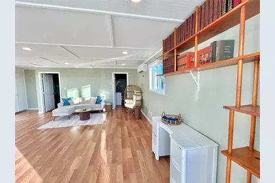 927 27th Street, Dickinson, TX 77539 - Photo 9