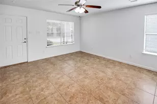 11346 Log Cabin Ln, Tomball, TX 77375 - Photo 3