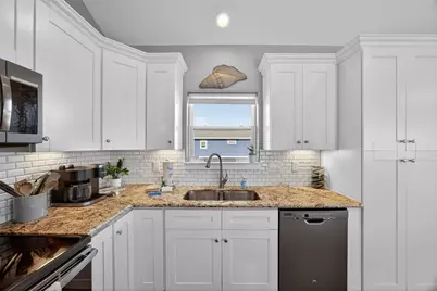 18607 Warrior Road, Galveston, TX 77554 - Photo 11