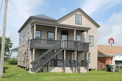 1015 30th Street #3, Galveston, TX 77550 - Photo 1