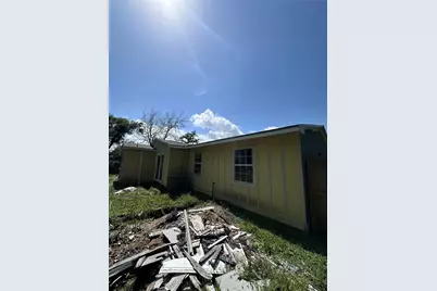 108 Yaupon Drive, Baytown, TX 77520 - Photo 3