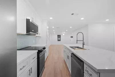 3619 Ave S, Galveston, TX 77550 - Photo 11