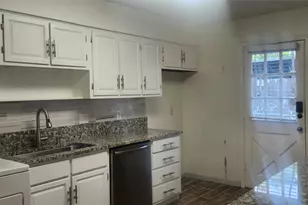 12913 Trail Hollow Dr, Houston, TX 77079 - Photo 7