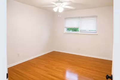 12913 Trail Hollow Drive #2913, Houston, TX 77079 - Photo 23