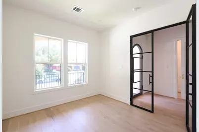 4047 Mischire Drive, Houston, TX 77025 - Photo 5