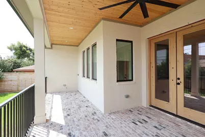 4047 Mischire Drive, Houston, TX 77025 - Photo 37