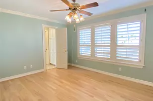 919 Long Reach Dr, Tiki Island, TX 77554 - Photo 31