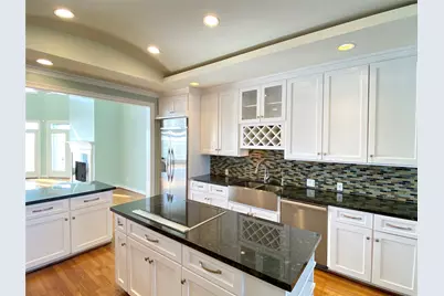 919 Long Reach Drive, Tiki Island, TX 77554 - Photo 15
