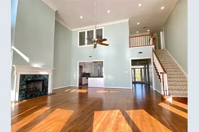 919 Long Reach Drive, Tiki Island, TX 77554 - Photo 9