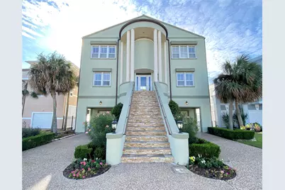 919 Long Reach Drive, Tiki Island, TX 77554 - Photo 1