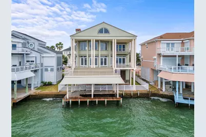 919 Long Reach Drive, Tiki Island, TX 77554 - Photo 47
