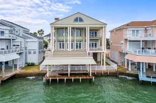 919 Long Reach Dr, Tiki Island, TX 77554 - Photo 47
