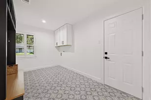 11322 Oak Spring Dr E, Houston, TX 77043 - Photo 11