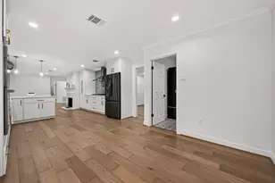 11322 Oak Spring Dr E, Houston, TX 77043 - Photo 17