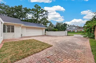 11322 Oak Spring Dr E, Houston, TX 77043 - Photo 35