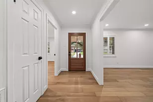 11322 Oak Spring Dr E, Houston, TX 77043 - Photo 7