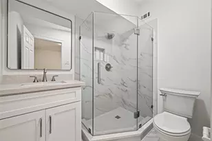 11322 Oak Spring Dr E, Houston, TX 77043 - Photo 29