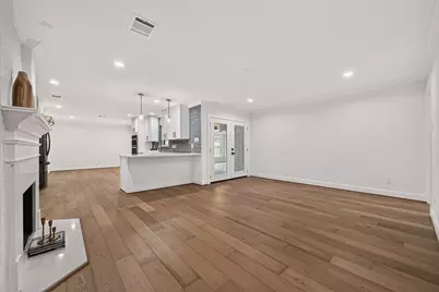 11322 Oak Spring Drive E, Houston, TX 77043 - Photo 15
