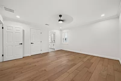 11322 Oak Spring Drive E, Houston, TX 77043 - Photo 19