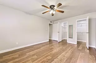7106 N Holiday Dr, Galveston, TX 77550 - Photo 25