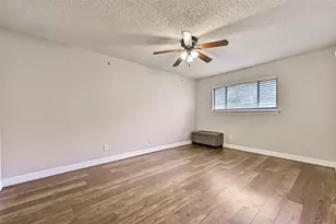 7106 N Holiday Dr, Galveston, TX 77550 - Photo 19