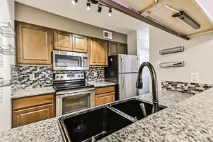 7106 N Holiday Dr, Galveston, TX 77550 - Photo 15