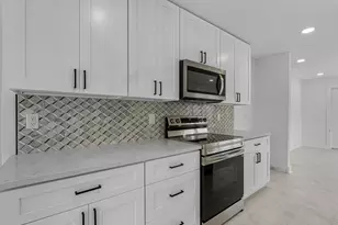 2231 Round Lake Dr, Houston, TX 77077 - Photo 11