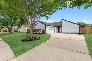 2231 Round Lake Dr, Houston, TX 77077 - Photo 1