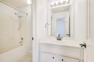 738 Redwing Pl Dr, Houston, TX 77009 - Photo 15